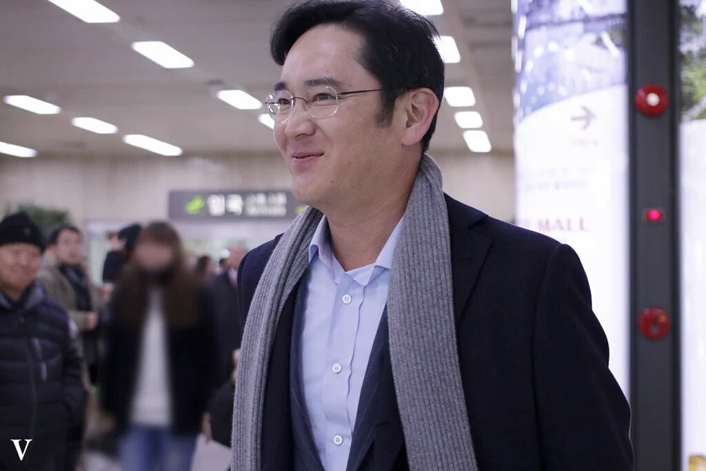 공항에서 홈마에게 사진찍힌 재드래곤 | 인스티즈