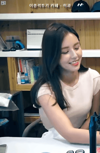 JTBC 간판미녀 조수애 아나운서 움짤탈탈.GIF - BGM | 인스티즈