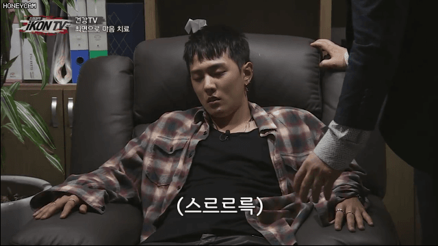 최면으로 어릴 때 돌아가신 아버지를 만난 아이돌....jpgif (영상) | 인스티즈