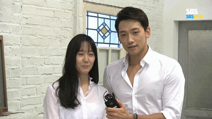 잘생긴 남자가 받게 되는 시선.jpgif | 인스티즈