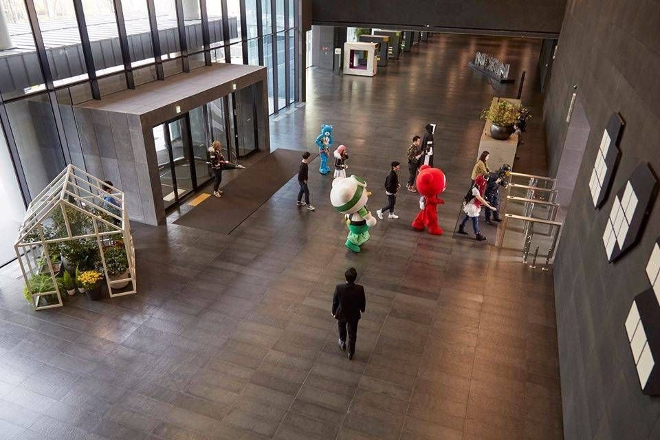 만우절날 어느 게임회사 출근길 | 인스티즈