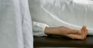 내가 영화 [기담] 속 엄마 귀신을 안 무서워하는 이유.gif (귀짤X) | 인스티즈