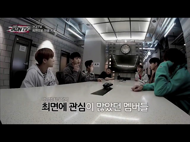 최면으로 어릴 때 돌아가신 아버지를 만난 아이돌....jpgif (영상) | 인스티즈