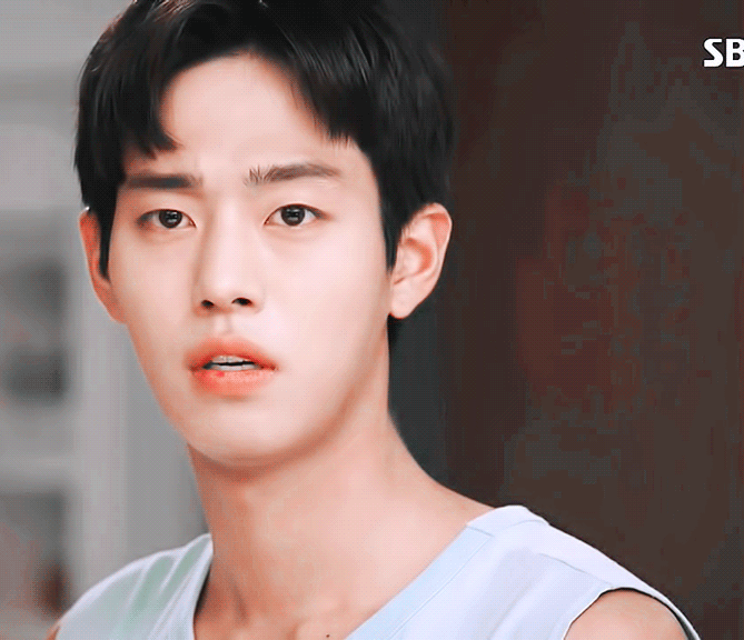 작품마다 살 쪘다 빠졌다 오지는 안효섭.gif | 인스티즈