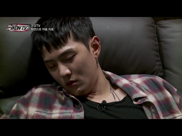최면으로 어릴 때 돌아가신 아버지를 만난 아이돌....jpgif (영상) | 인스티즈