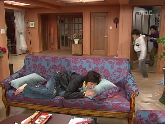 [거침없이하이킥] 민용이 옥탑방에 감금된 남자들ㅋㅋㅋㅋㅋ.jpg | 인스티즈