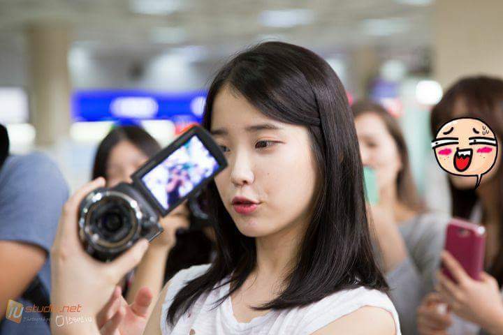 아이유가 말할때 특유의 입모양.jpg | 인스티즈