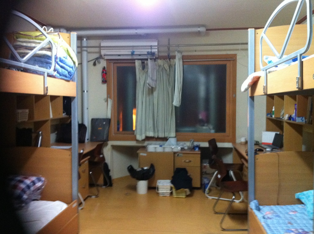 자취 vs 기숙사 | 인스티즈