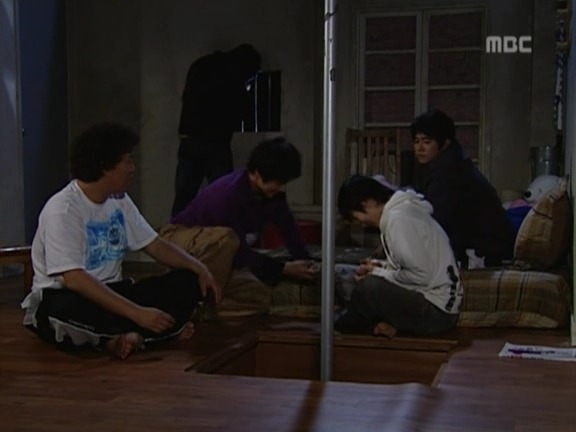 [거침없이하이킥] 민용이 옥탑방에 감금된 남자들ㅋㅋㅋㅋㅋ.jpg | 인스티즈