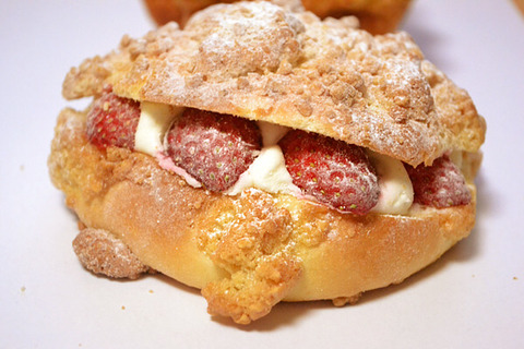 역사적이고 기나 긴 전쟁의 서막, 떡순이 vs 빵순이 | 인스티즈