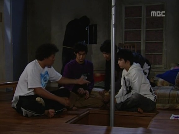 [거침없이하이킥] 민용이 옥탑방에 감금된 남자들ㅋㅋㅋㅋㅋ.jpg | 인스티즈