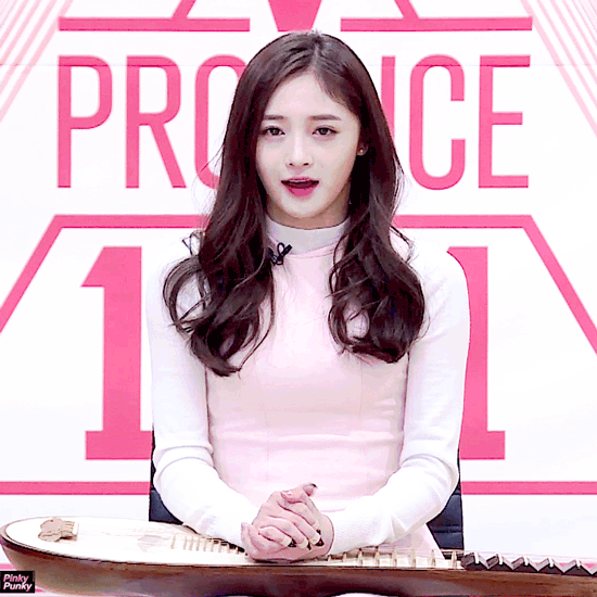 ioi 하루종일 설쳐서 이라고 불리지만 가끔 무표정일 때 외모 쩌는 아이오아이 멤버. (feat. 타조,꼬북이) (I.O.I) | 인스티즈