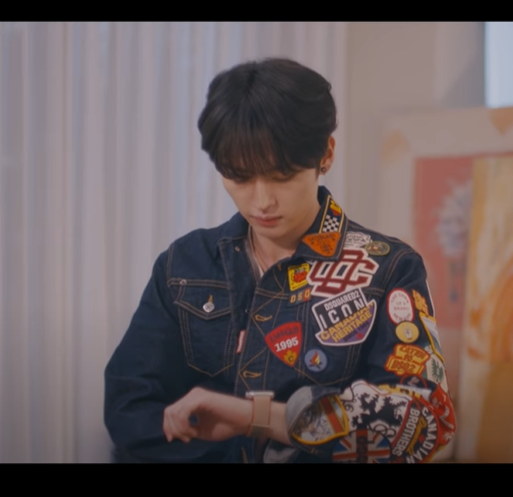 아이돌들의 애플워치 착샷을 모아모아 | 인스티즈