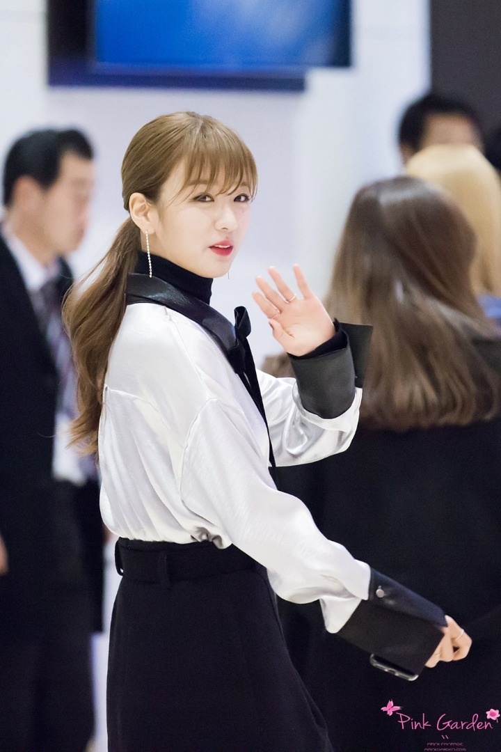 혼자 자는게 무서운 보미 | 인스티즈