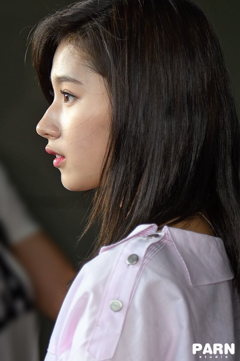 여자 아이돌 옆모습 | 인스티즈