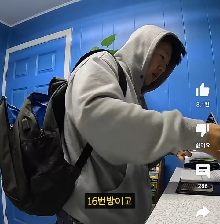 미국 시골마을에서 말 걸어온 경찰 만나고 착잡해진 한국인..jpg | 인스티즈