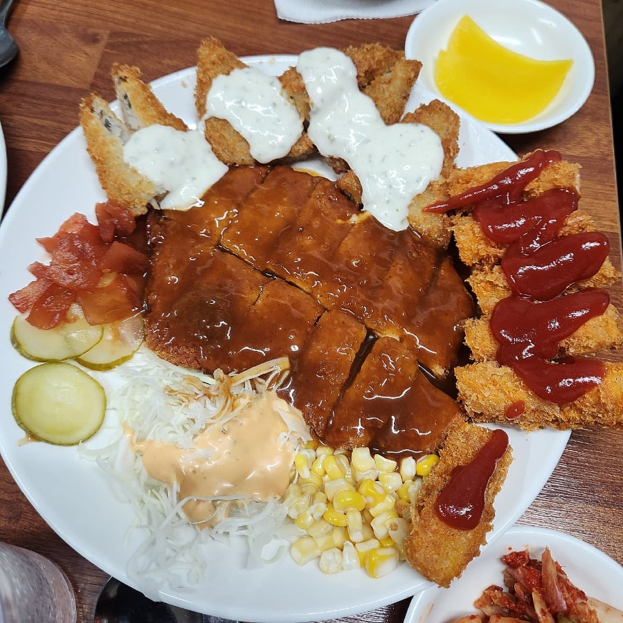 영등포 시장 근처 돈까스 집에서 파는 제육면..JPG | 인스티즈