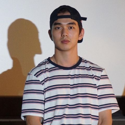 우산 어깨를 가진 남자 연예인 3대장 | 인스티즈