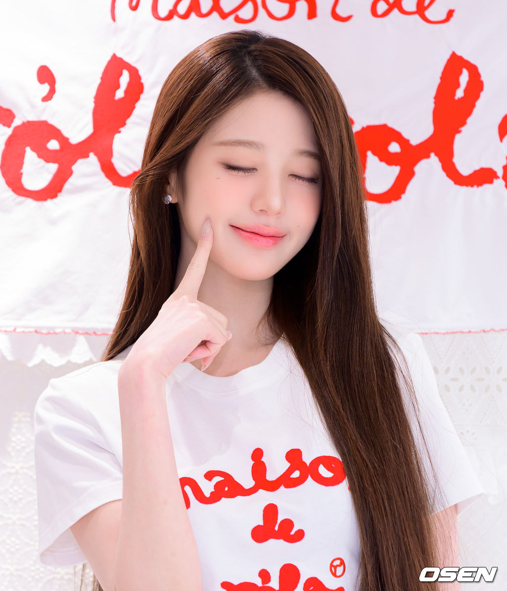 오늘자 로라로라 포토콜 아이브 장원영 기사사진 | 인스티즈