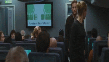 어떤 애기 어머님이 딸이 없어졌다고 비행기에서 난동을 부리시는 거에요.gif | 인스티즈