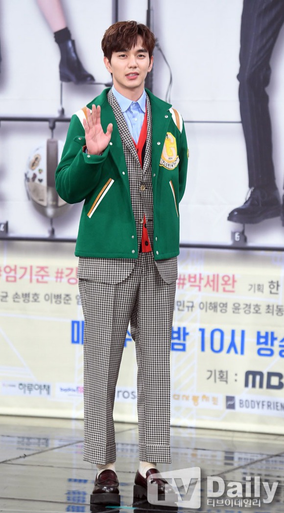 우산 어깨를 가진 남자 연예인 3대장 | 인스티즈