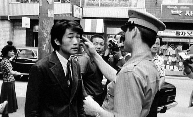 70년대 초반 장발단속.jpg | 인스티즈