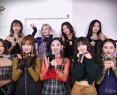 빵 터진 트와이스 gif (뮤직뱅크 인터뷰) | 인스티즈