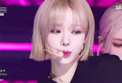 긴머리하면 매력이 떨어지는 것 같은 에스파 윈터 | 인스티즈