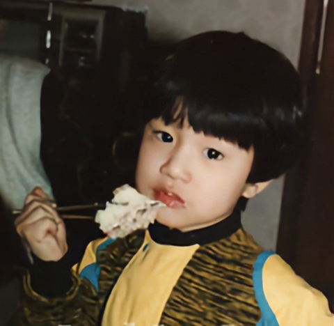 연예인 어렸을때 사진 보고 누군지 맞히기.jpg | 인스티즈