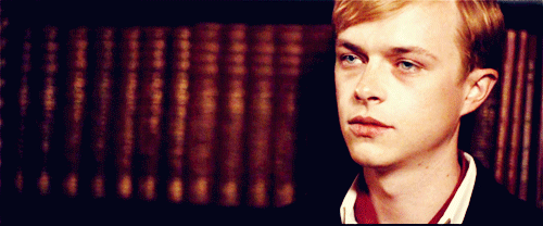 학교다닐 때 안경 쓴 범생이한테 잘해줘야 하는 이유.jpg (서양판 두주니즈) | 인스티즈