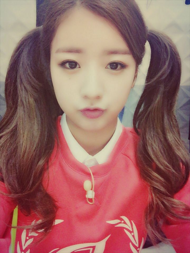 양갈래 트윈테일이 가장 잘 어울리고 예쁜 여자아이돌은? | 인스티즈