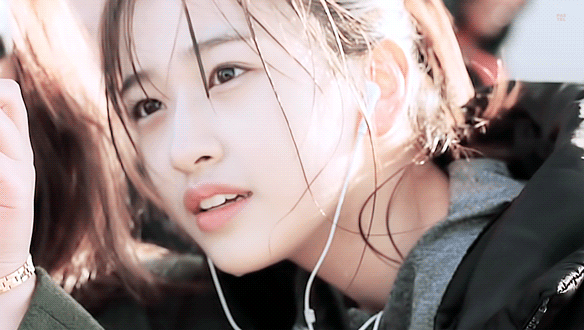 안유진이 연습생 되고 1년동안 한일.gif (아이즈원) | 인스티즈
