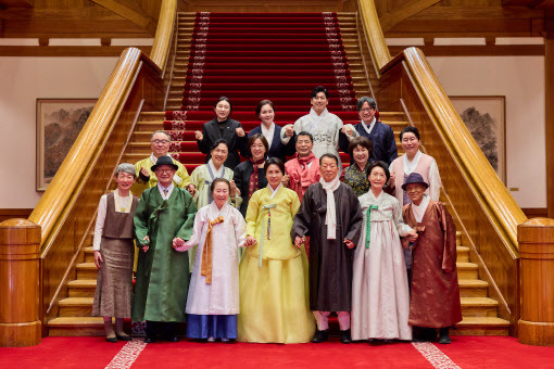 김혜경 여사 "한복 알리는 데 힘 보태겠다”…유네스코 등재 추진 지원 | 인스티즈