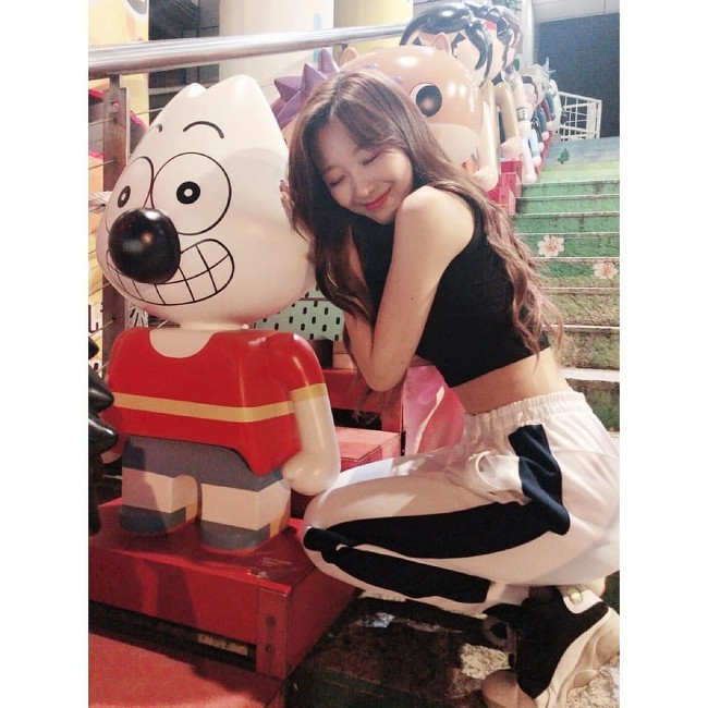 나름 과감하게 바뀌고 있는 러블리즈 수정이의 의상변화.jpgif | 인스티즈