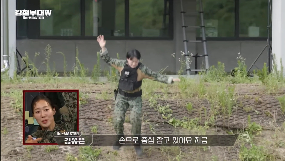 응 정석 조까하고 오로지 피지컬로 다 때려박는 여군 ㅋㅋㅋㅋ | 인스티즈