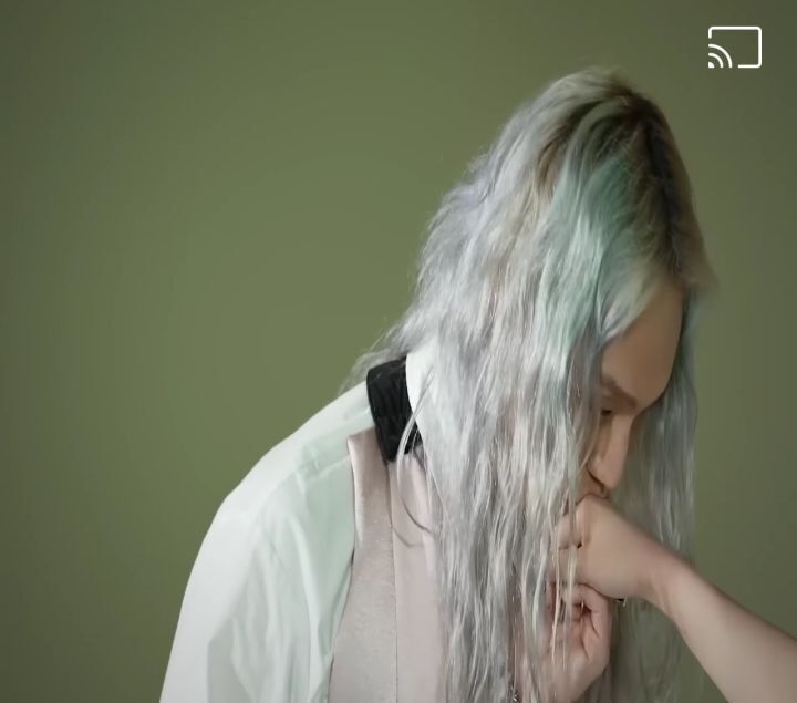 첫만남에 키스해버리는 20대 여성과 40대 남성 | 인스티즈