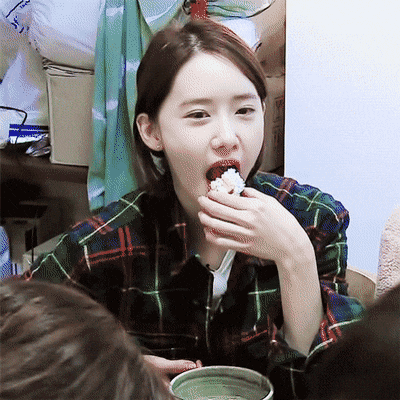소녀시대에서 제일 많이 먹는다는 윤아의 밥 한 숟갈 양 | 인스티즈