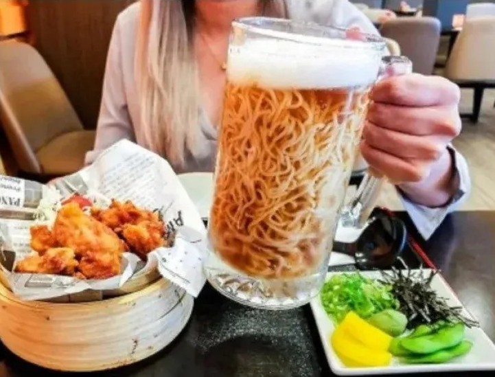캐나다에서 팔고 있는 맥주 국수 비주얼 | 인스티즈