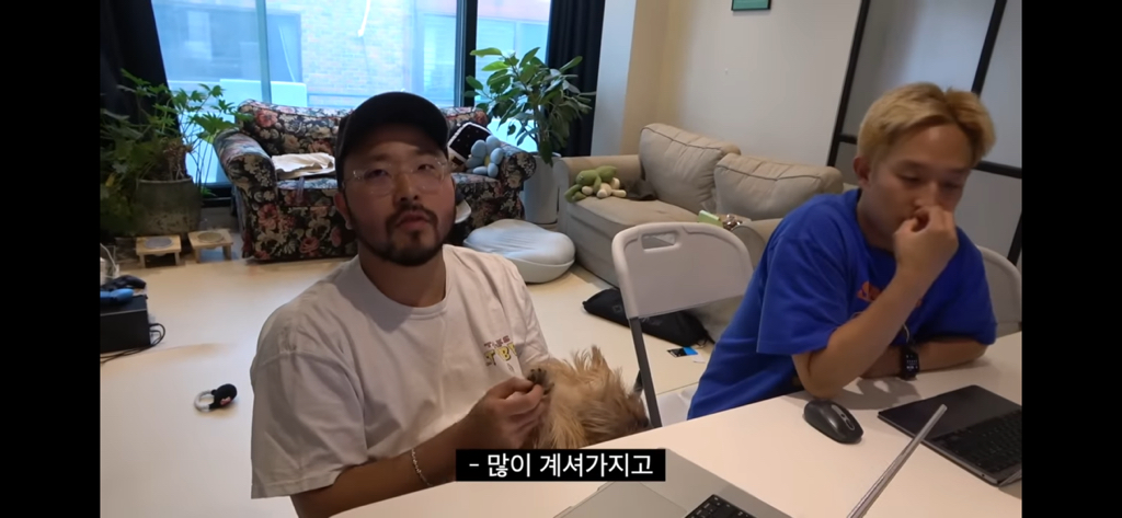 요즘 빠더너스 채널에 자주 등장하는 브리더통해서 임보(?)중인 강아지 마레 | 인스티즈