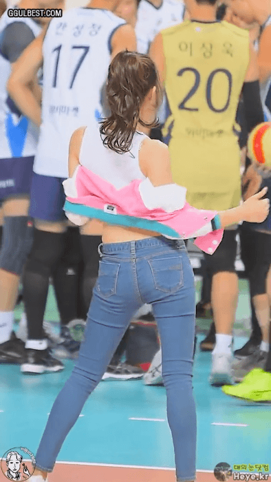 탱크탑입은 치어리더 안지현.gif | 인스티즈