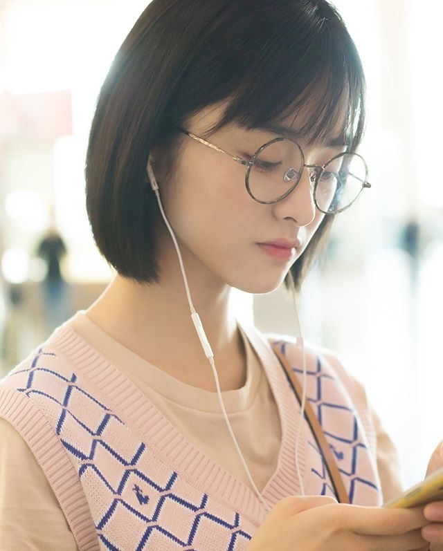 중국의 떠오르는 청순 배우 심월 30장 | 인스티즈