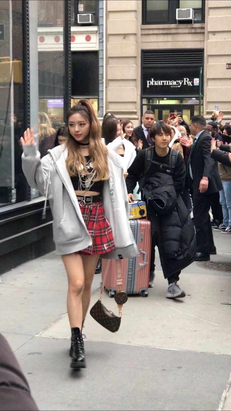 ITZY 유나 실물짤 한장 | 인스티즈
