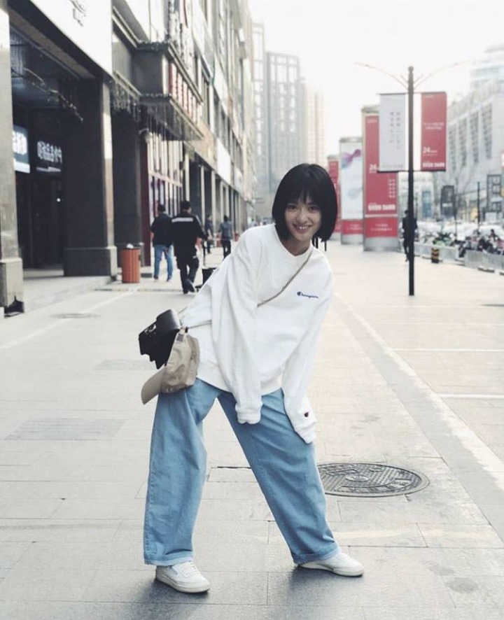 중국의 떠오르는 청순 배우 심월 30장 | 인스티즈