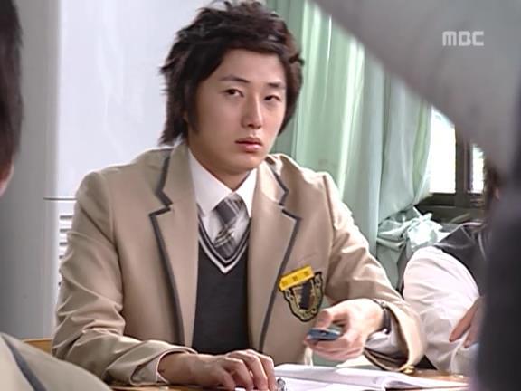 [거침없이하이킥] 학생들 제압하려다가 망신만 당하는 서선생ㅋㅋㅋㅋㅋ.jpg | 인스티즈