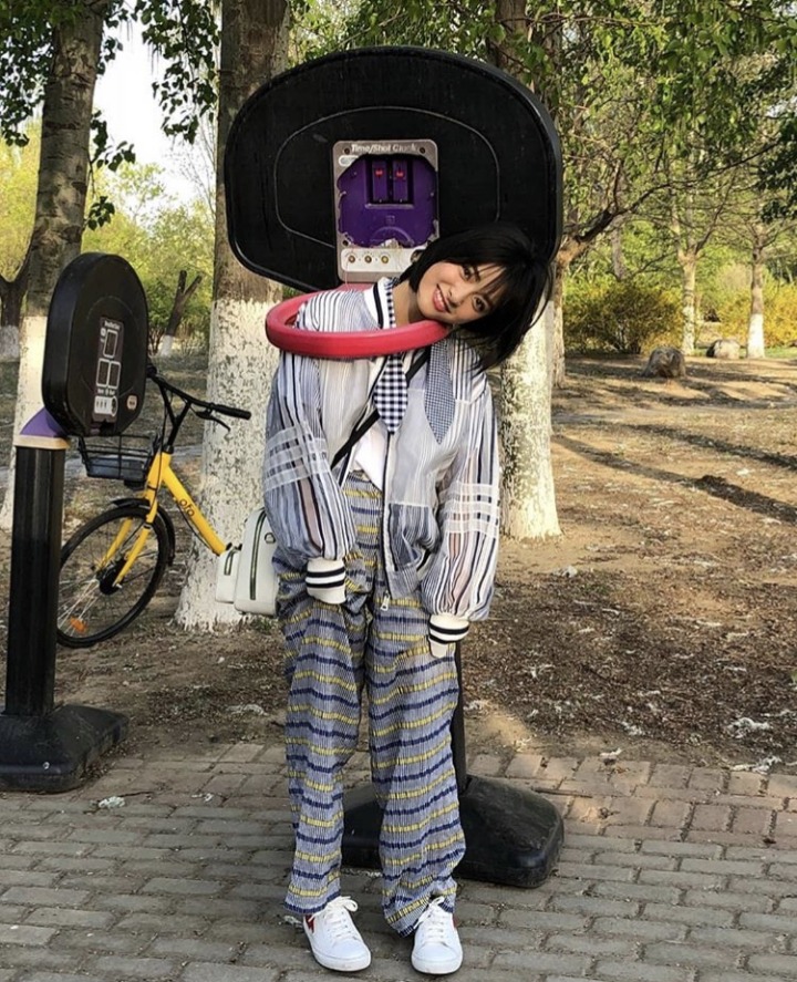 중국의 떠오르는 청순 배우 심월 30장 | 인스티즈