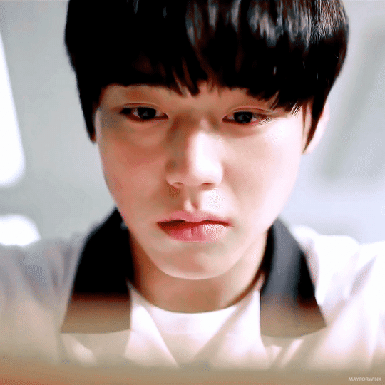 "약한영웅"에서 사람들이 가장 처음 몰입하게되는 장면(살짝 폭력 주의) | 인스티즈