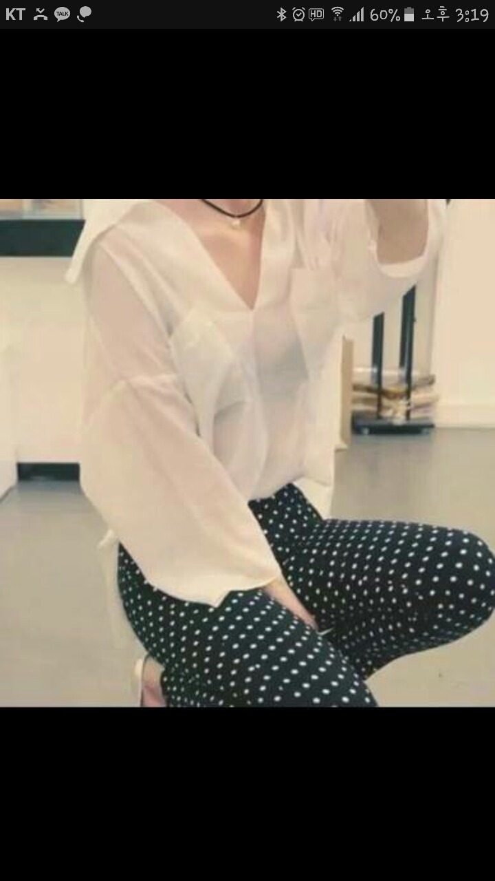 저절로 시선이 가는 여자 옷차림 | 인스티즈