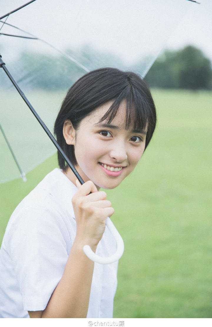 중국의 떠오르는 청순 배우 심월 30장 | 인스티즈