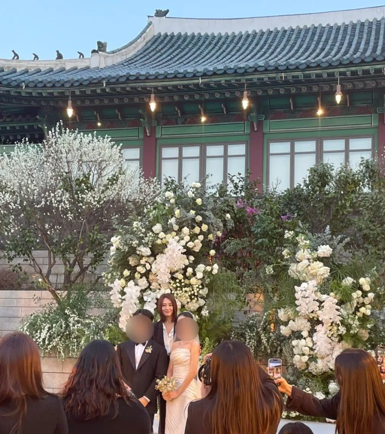 슈룹에 같이 출연했던 이화겸 결혼식 사회를 봤던 김혜수 | 인스티즈