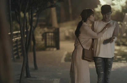 연애 시작 후 연상 여친 이뻐서 주체안되는 연하.gif | 인스티즈